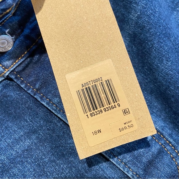 NWT(18W) Levi’s Wedgie Straight High Rise Button Fly Jeans Medium Dark Wash Plus - Picture 11 of 14